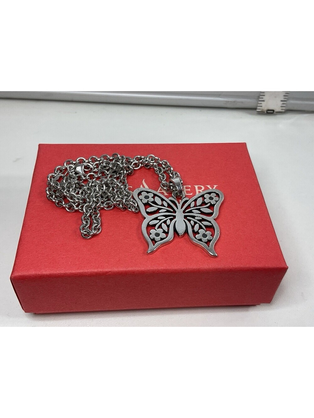 James Avery Butterfly And Flowers Pendant With 18” JA Heavy Cable Chain Retired